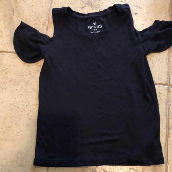 American Eagle cold shoulder top - Picture 2 of 4